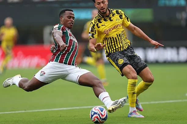 Dortmund bắt buộc phải thắng ở trận sau để giành về 3 điểm