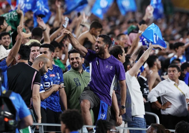 Các cầu thủ Al Hilal được thưởng lớn